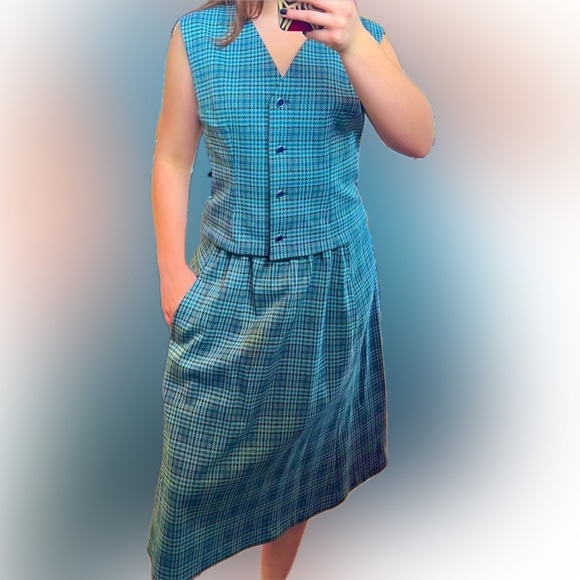 ADORABLE Vintage Handmade Vest W/Matching Skirt Set, Black